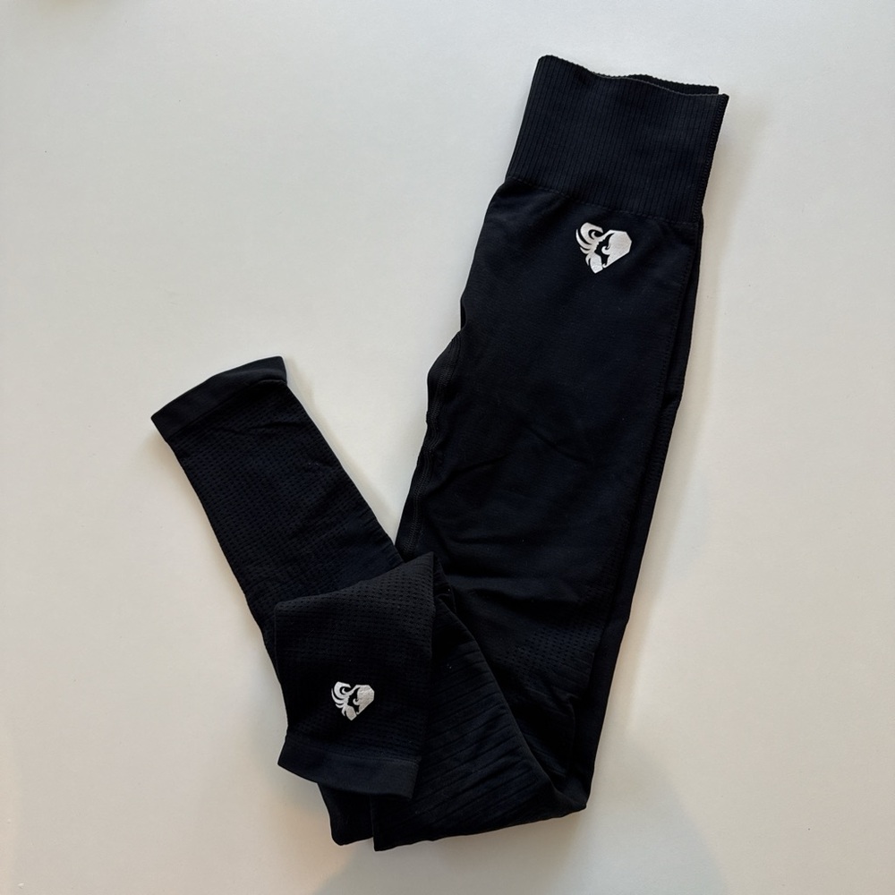 Women’s Best black leggings